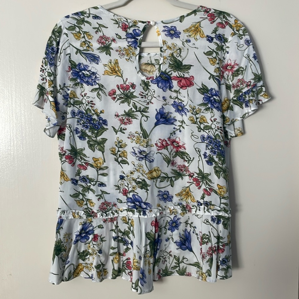 3 for $25! Anne Carson Floral‎ Ruffle Women Top, size Small - Picture 4 of 9